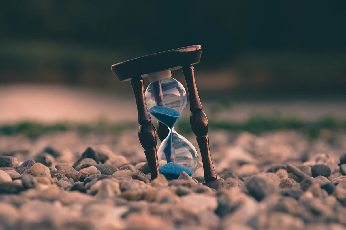 The speed-to-lead gap: quantifying the cost of friction